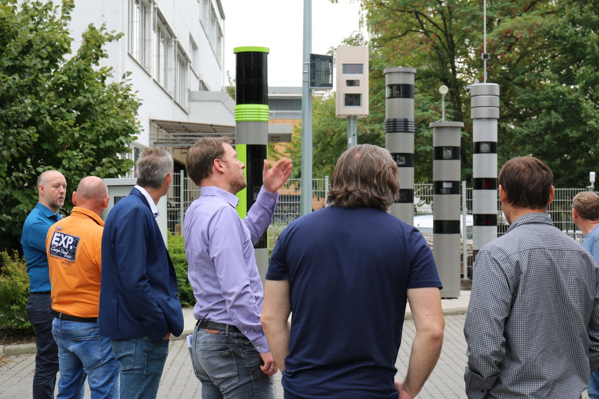 VITRONIC's tweet photo. Neugierde und Inspiration bei uns daheim. Etwa 60 Gästen zeigte sich VITRONIC ganz nah bei der Werksführung am Vortag des POLISCAN-Forums!
Stay tuned for more!
#heimspiel #POLISCAN https://t.co/J91CDuz1tG