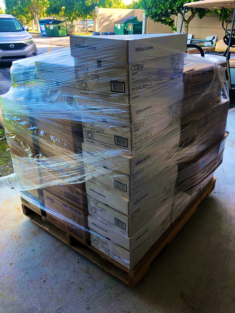 sdmpanthers's tweet image. Together we can achieve it ALL #PantherPride #BahamasRelief #StrongandSafe #SDMStrong