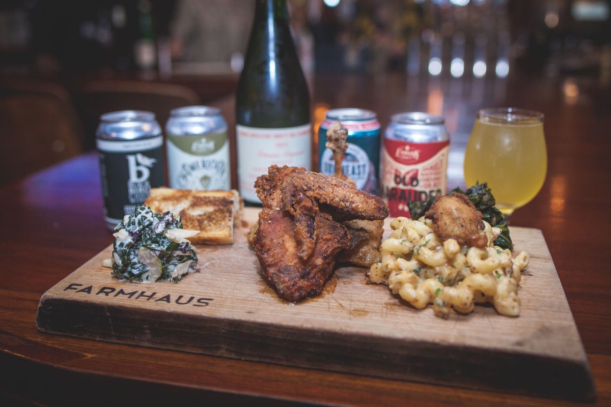ProhibitionTR's tweet image. Fried Chicken &amp;amp; Cider Night PLUS our Bee's Knees Week specialty cocktail?? This is probably the best combination since PB + J. 😍🐔🍯 See you tonight!
-
#prohibitiontaproom #friedchickenandcider #beeskneesweek #barrhillgin #raiseyourbarr #thebeecauseproject #glutenfreephilly
