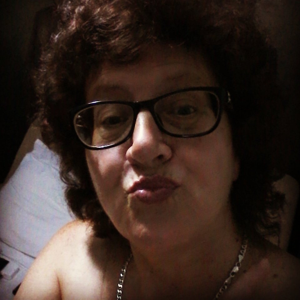 RodicaTara's tweet photo. @Keanuital I am Rodica from Romania 🌹 https://t.co/Ym45NR8HxX