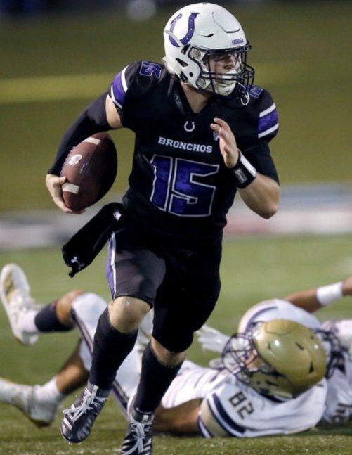 PCnowisthetime's tweet photo. The 2nd nominee for Week 3 #PCPOWOK is Sam Brandt of @bronchoftball ! Sam had 307 total yards and 4 TDs on offense and on defense the senior had 8 tackles 1TFL and 1 forced fumble in a win to move his team to 3 and 0 on the year!! #PCtrained https://t.co/WkTgF9vN3K