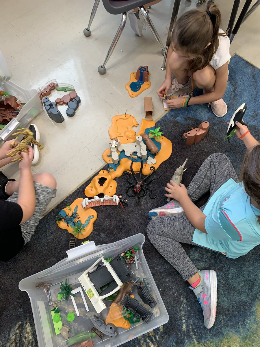 MiersClassroom's tweet photo. Inside recess! Students are loving my daughter’s @playmobil from when she was their age! https://t.co/pn0wtsZcZY