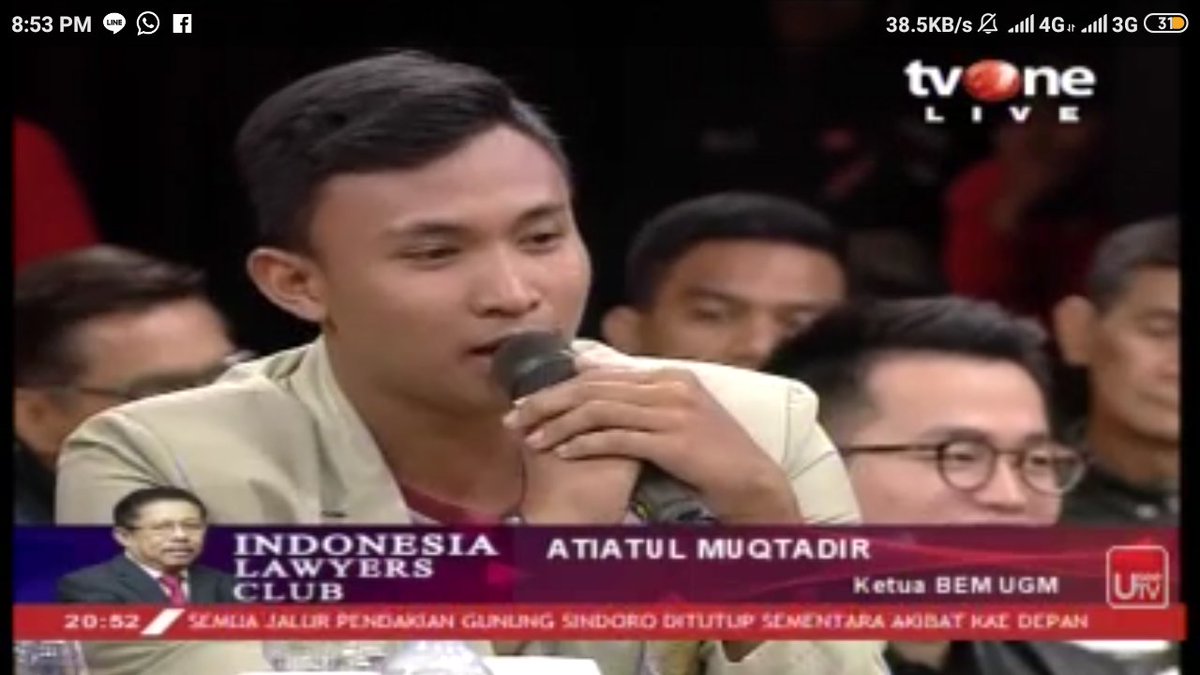 rasininaulia's tweet photo. "Pengesahan RUU yang tergesa-gesa ini ada dua kemungkinan, yaitu karena ketidaktahuan atau dengan kata lain "kebodohan" atau yang kedua karena adanya kepentingan" (Fatur, 2019) - Ketua BEM UGM https://t.co/usalAMLhyD