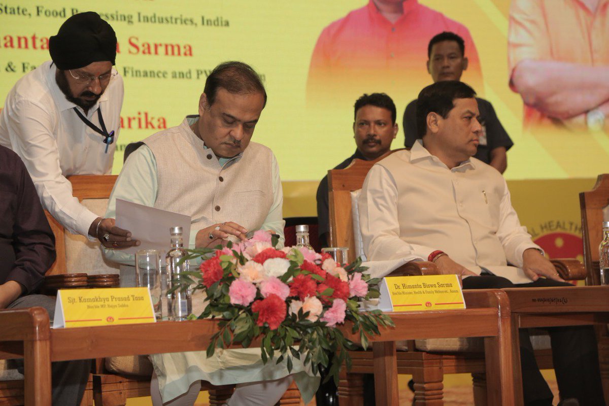 nhm_assam's tweet photo. Hon'ble #CM_Assam launches the #Free Drugs Scheme for #TeaGarden Hospitals today in Guwahati.
#Historic Milestone towards improving the #healthcare of our brothers and sisters residing in tea gardens.
@himantabiswa @Pijush_hazarika @samirsinha69 @subramanyam_ias https://t.co/k2IwE258Ic
