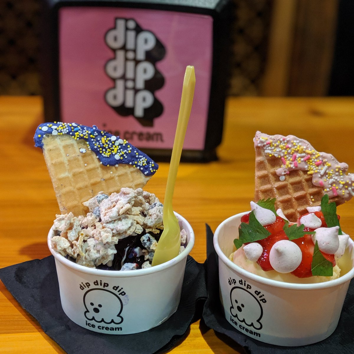 zhmeyer's tweet photo. Dipdipdip Ice Cream @dipdipdipicecream Barney Poo and Sum Yum Yuzu 🤩 You won't be disappointed #futureoficecream #tooprettytoeat #almostart #紫芋 #柚子 https://t.co/fjOotYwQH3