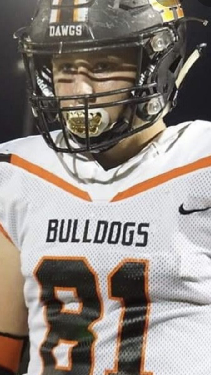 15Academic's tweet photo. 5⭐️ Profile - @CaneBerrong
Hart County (GA) @hartcountyfb
6’5”, 220 lbs - 4.5 40 yd
Nation’s #1 ranked TE prospect (‘21)
@247Sports Composite
@NDFootball commit
3.1 core GPA through 10 courses
900 SAT ✅ #ProfileGoals https://t.co/7tkJX3a5Wy