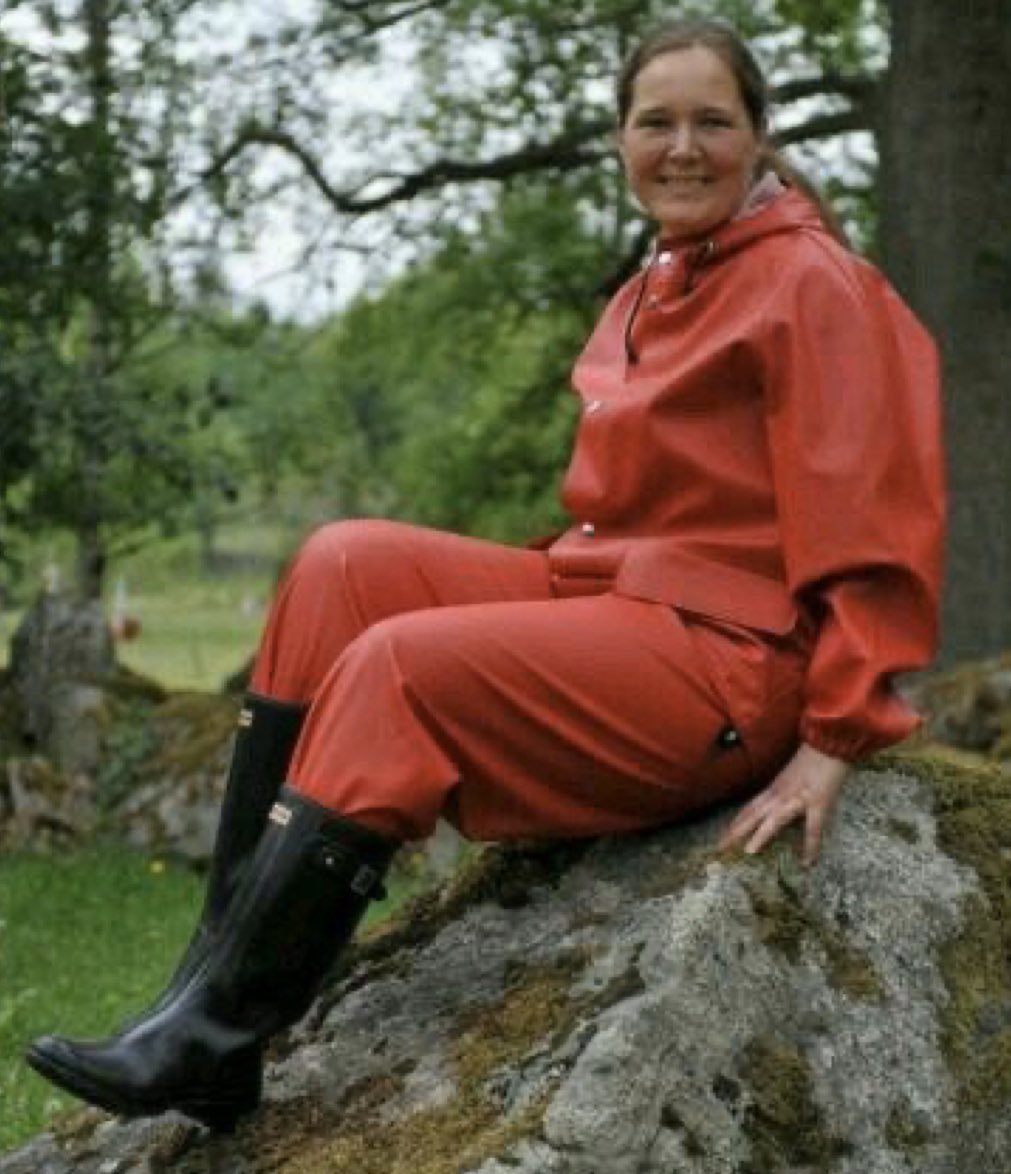 wellies4cowpats's tweet photo. Hunter Wellies For Tuesday... https://t.co/nnCPKvWs12