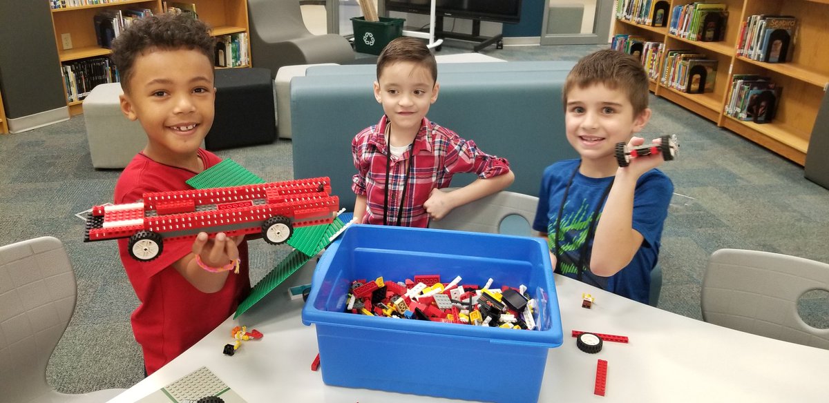 HaleyIrby's tweet image. Maker Space in the library with Mrs. Matthews is loads of fun!