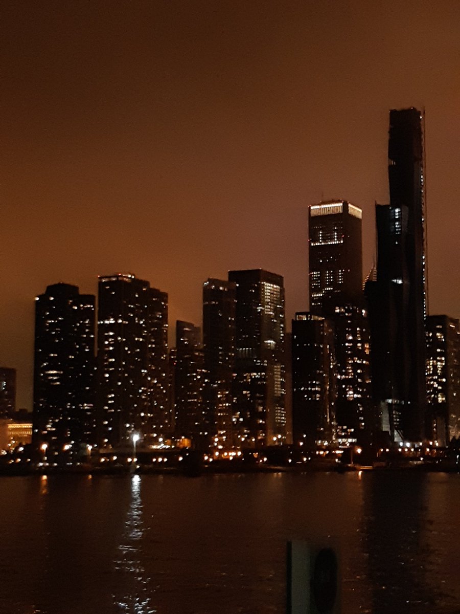 VpKyle's tweet image. Some pretty amazing views on the Chicago waterfront.
