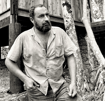 #EdgeOfParadiseFilm // THE STORY
In 1969, Howard Taylor, brother of actress Elizabeth, living on the beautiful island of #Kauai, bails out a rag-tag band of young Mainlanders jailed for vagrancy &amp; invites them to live on his oceanfront land. 
See film→ theedgeofparadisefilm.com/about-the-film…