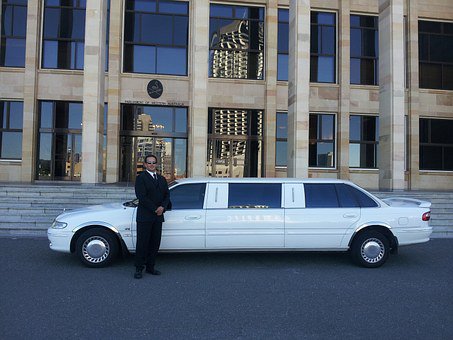 bedrivensafely's tweet photo. Use chauffeur driven services for:
Proms ✅
Weddings ✅
Reunions✅
Work Dinners ✅
and any other outings or events in your life ✅

#BeDrivenSafely #knowyourdriver  #publicsafetycampaign #weddingsnj #groundtransportation #carservice #besafe #nj https://t.co/d9kxSxYu7W