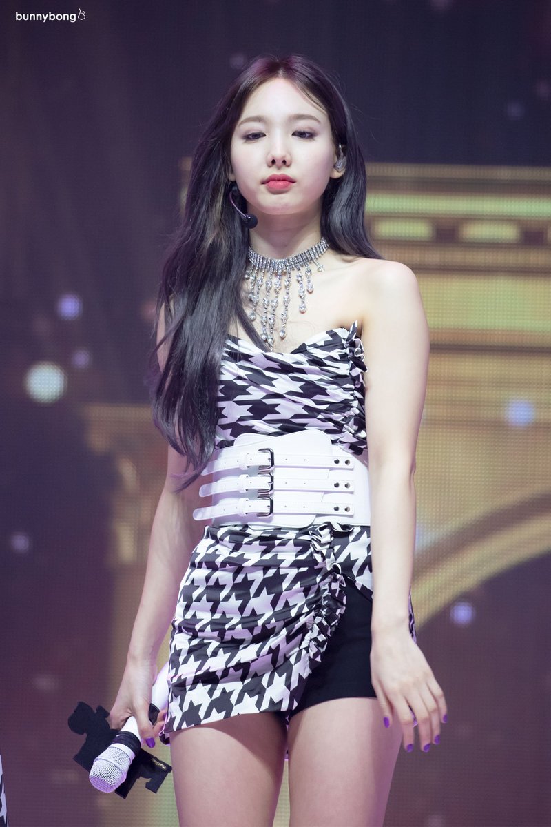 imbunnybong's tweet photo. 190923 HD
Indeed special 
#트와이스 #twice #나연 #nayeon #ナヨン
@JYPETWICE https://t.co/cVT4lSYNUC