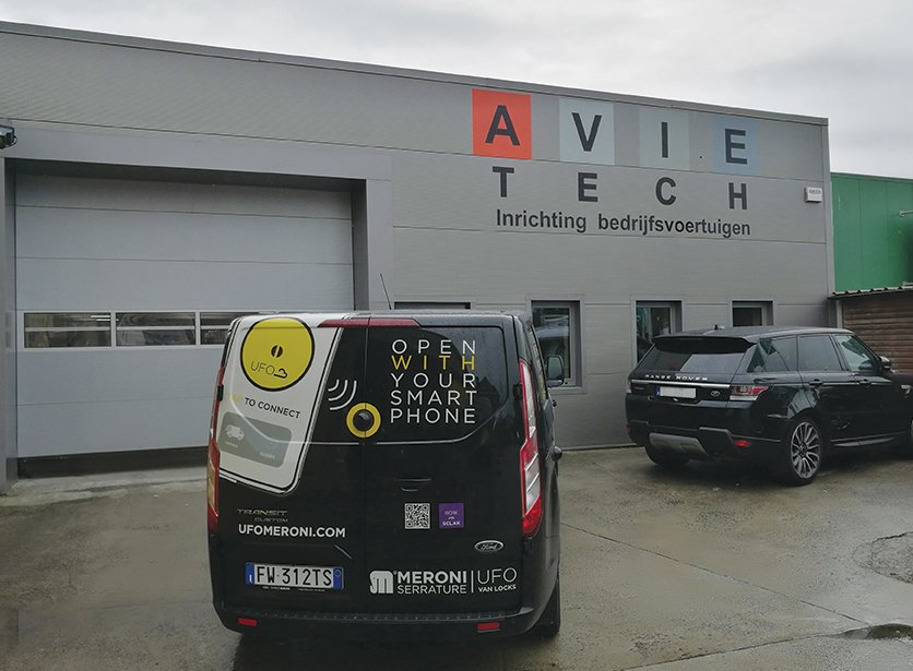 MeroniSerrature's tweet photo. 🚐We started some years ago with one of the first UFO VAN LOCKS partner outside Italy.
Now the Avietech  family is ready for the Cloud evolution: a new opportunity to secure and control the access on the van.🙂
Veel dank!🇧🇪
#UFOCloud #Roadshow2019 #Belgium https://t.co/M6Cl5Gktyc