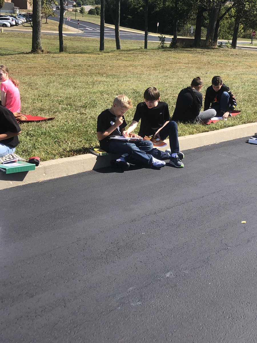 Mrs_Casson's tweet photo. A little sage ‘n scribe in the sunshine today! #kagan #gmsmakingitmeaningful https://t.co/HUkh4F1Lkt