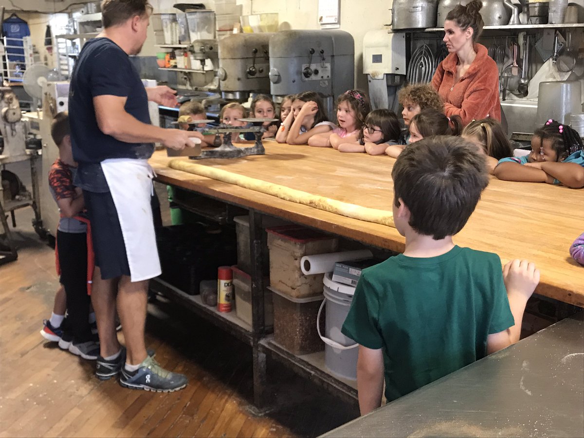 missschoonover's tweet photo. Thank you Benny's Bakery for having us! We had a blast and promise to work on our pretzel making skills! #fieldtrip #wmlearn https://t.co/cKUH1Ytv1V
