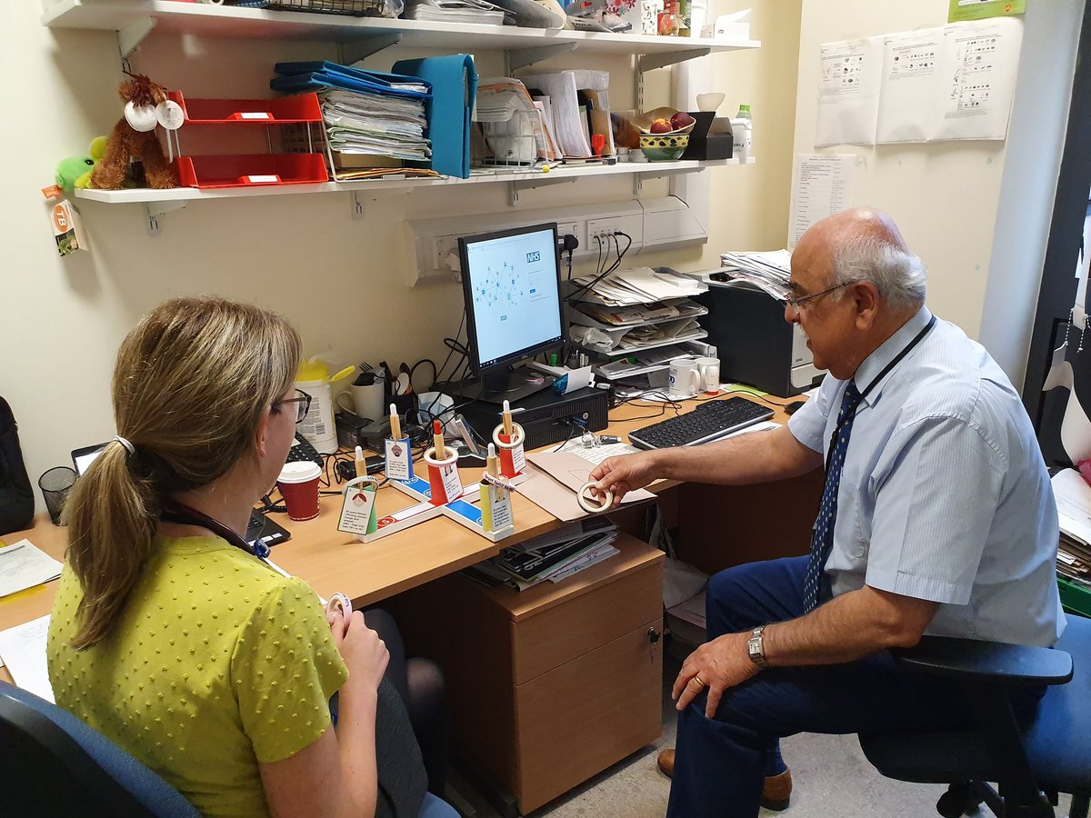 AklakC's tweet image. Oxygen Awareness Week will be 7th Oct. 2019 @UHDBTrust. Not sure which patients should be on O2 Sats range 88%-92%? Then play Oxygen Hoopla on our stands! A game of knowledge &amp;amp; skill. Get involved...Be an O2 champion for your ward! #Oxygenisabigdeal #Oxygenisadrug #patientsafety