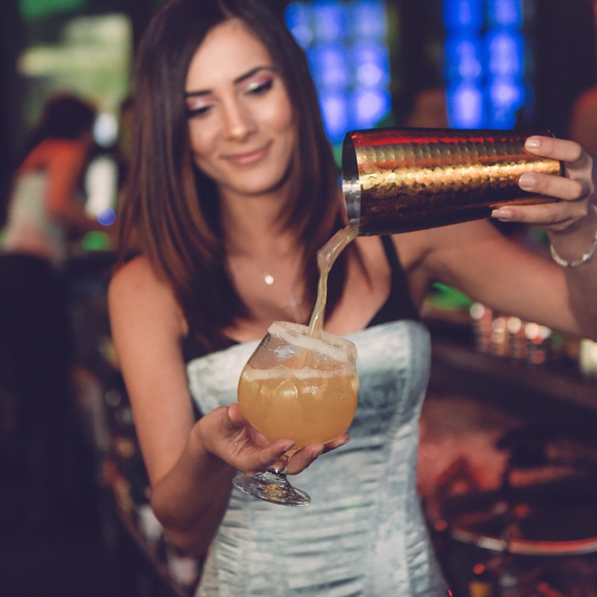 BlueMartiniWPB1's tweet photo. Tequila, because..  Tuesday. 🍹 
Let's Happy Hour 4pm-8pm! 

#bluemartini #westpalmbeach #margarita 
#happyhour #tuesday #tequila #roamingrosemary https://t.co/7mcEuqjjQG