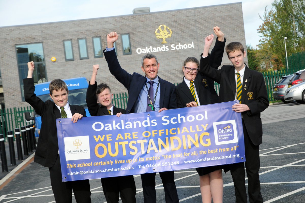 winsfordnews's tweet photo. Oaklands School celebrates achieving outstanding Ofsted inspection https://t.co/KeZHCiWUIk https://t.co/md8gGbuoPj