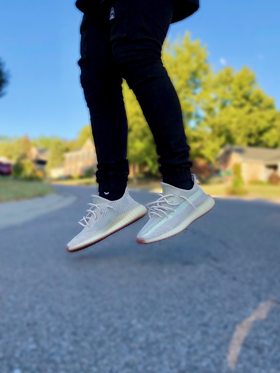 blackhoodiegod tweet media