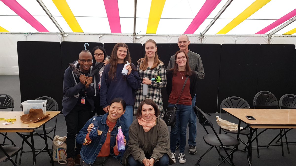 GreenGoldsmiths's tweet photo. Great mix of students at today's workshop. Student Fair starts tomorrow so stop by the @GreenGoldsmiths @EnergyDetect stand. We're giving away pre loved stuff. #notgoingtolandfill #reduceandreuse. https://t.co/yiFXIgBIo4