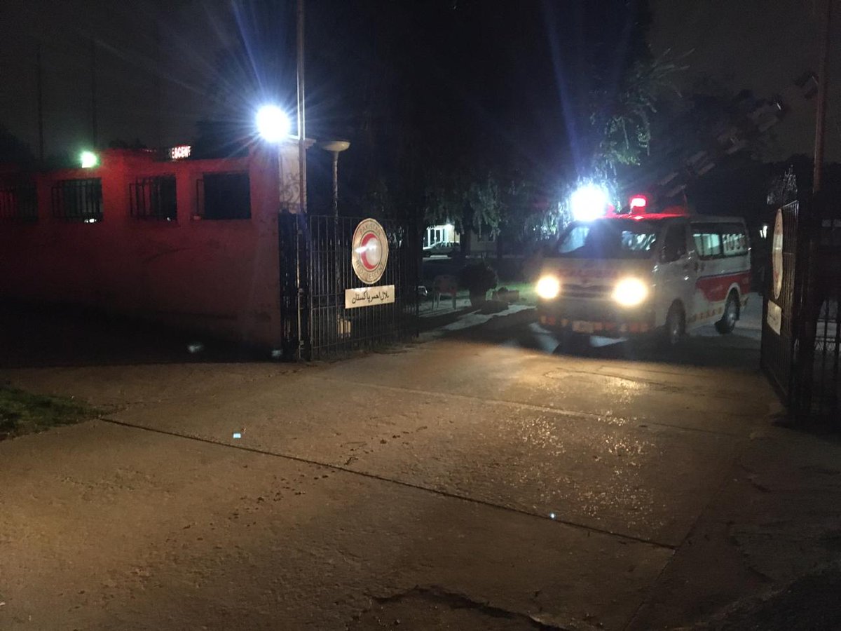 PRC_official's tweet photo. PRCS Earthquake Response Updates: 04 x PRCS Ambulances with response teams and necessary medicine have been dispatched from National Headquarters to Mirpur for relief activities

#MirpurEarthquake #EarthquakePakistan #RedCross #RedCrescent #YouthOnTheMove #FirstAidResponse https://t.co/XZUI07Yd2I