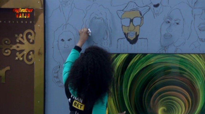 BBNaija's tweet photo. What's wrong Tacha? You don't like it?
#BBNaija
Vote for your faves: https://t.co/nQDb76MEia https://t.co/wdYys1okoU