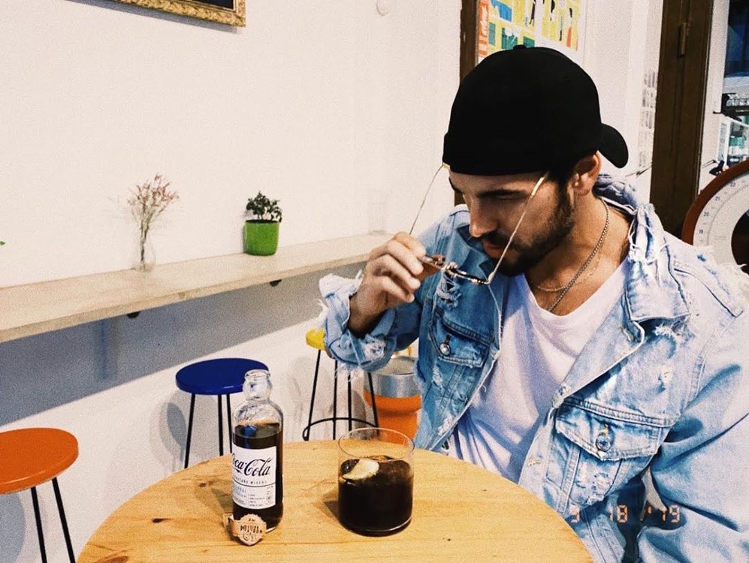 mcasasupdates's tweet photo. Mario via Instagram ↳ “Last summer night terrace chill outs with cocacolamix and #WoodyNotes of #SignatureMixers #CocaColaMix 📸 by sr_toni_” (24/09) https://t.co/o9Q8yv3ncC