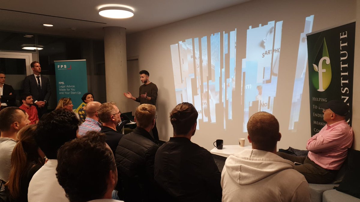 FrankfurtValley's tweet photo. Pitching at @founding Frankfurt @BEHAWK2 https://t.co/5FMGNb7PiS