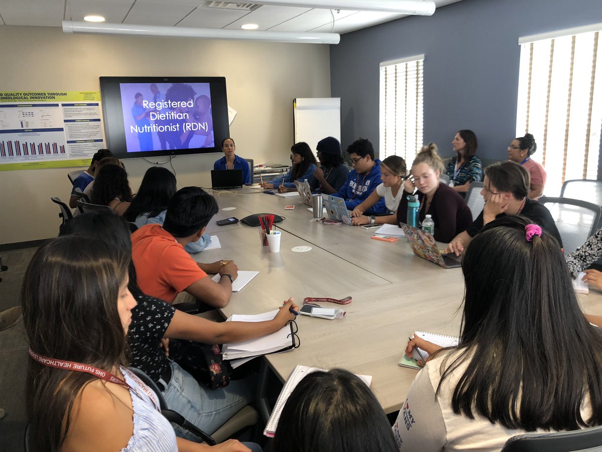 OHSFHCL's tweet photo. Thanks Gina DeVito and #OpenDoor for introducing our FHCL students to the field of Diatetics! @OHSFHCL @LearnerAlmOUFSD @OssiningSup @OssiningSchools @OHSPrincipal3 https://t.co/25RcelELia