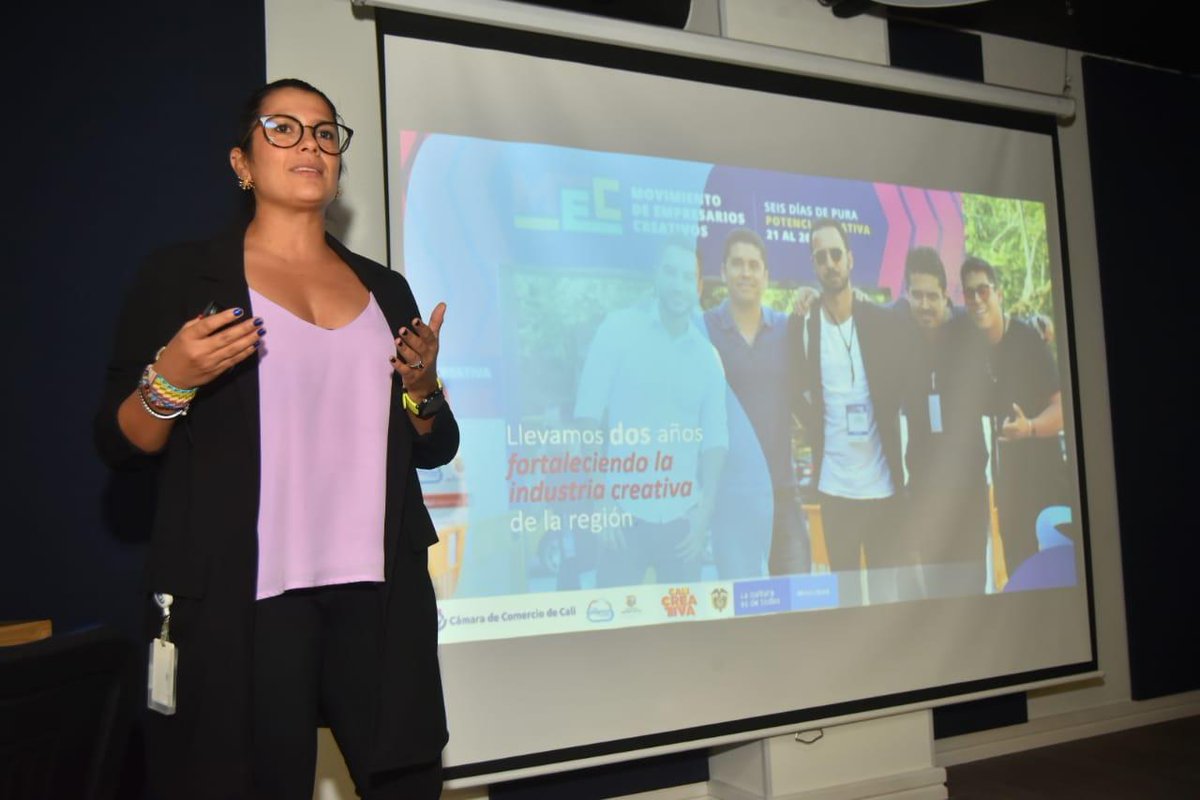 camaracali's tweet photo. #IndustriasCreativas | "Esto es una historia colectiva, ustedes nos ayudaron a crearla. Esto se hizo porque queríamos escucharlos para construir una ruta en el sector de la economía creativa." - @iecheverry, Dir. Emprendimiento e Innovación de la #CCC.
#CaliEsCreativa
#MEC2019 https://t.co/rEFT8HpMxb