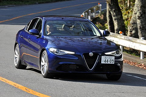 Kon Sukon 流石に新型ジュリアはでかいしダサい テリー伊藤やろこんなん ドイツ勢みたいな路線は勝手にやらせときゃいいんだから アルファはアルファらしさ イタ車らしさを貫いて欲しかったのー