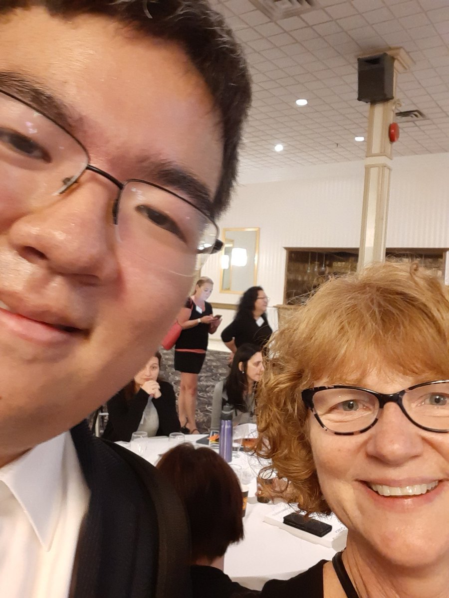 BRDECA_'s tweet image. Just met BeiChen Lin author of Finance Simplied at the Deca symposium. Amazing DECA resource! @BishopReding @DECAOntario