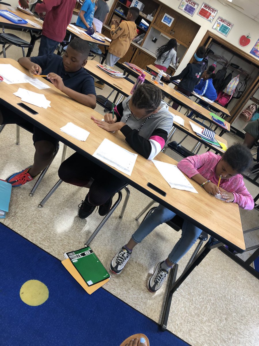 JacksonPark_UC's tweet photo. Students working on multiplication facts as they wait for their turn to make observations during 5th grade science with @SimplyMsJones #crosscurricular https://t.co/1Xg4VHDBZK