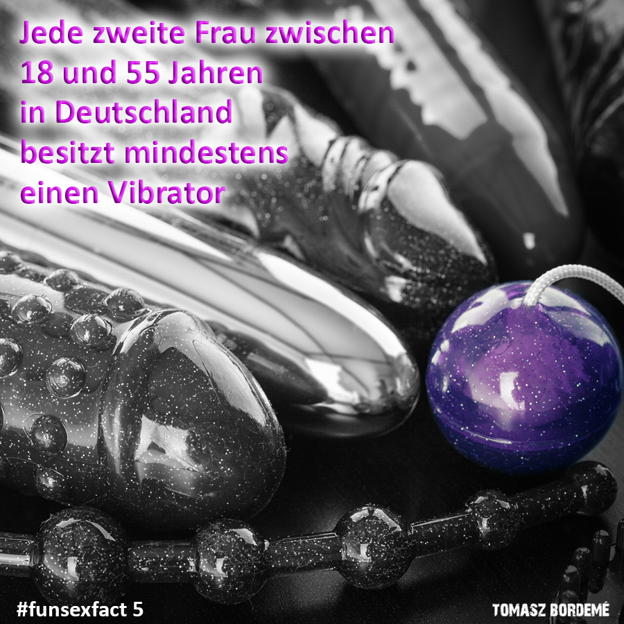 TSBordeme's tweet photo. Fun Sex Fact 5:
Jede zweite Frau in Deutschland besitzt einen Vibrator - MINDESTENS EINEN!
Ich wette, wenn wir hier durchzählen, finden wir wenige, die zur anderen Hälfte gehören.
;-)
Alle Funsexfacts gibts hier: https://t.co/3e1kQbxcxM
#funsexfact https://t.co/s0KtcdRW41