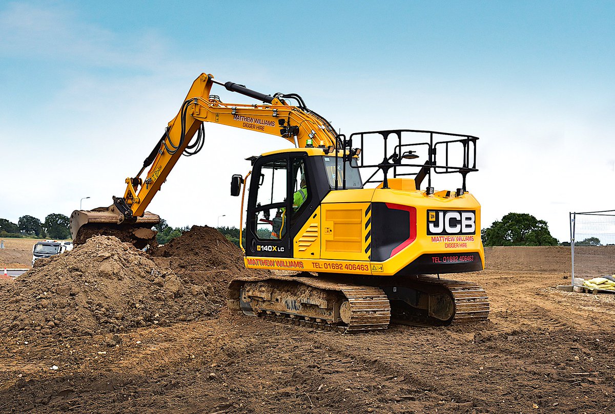 JCB X Series Cab "A Great Place to Spend a Shift" Says Hirer tiny.cc/32hbdz Digger Man Blog