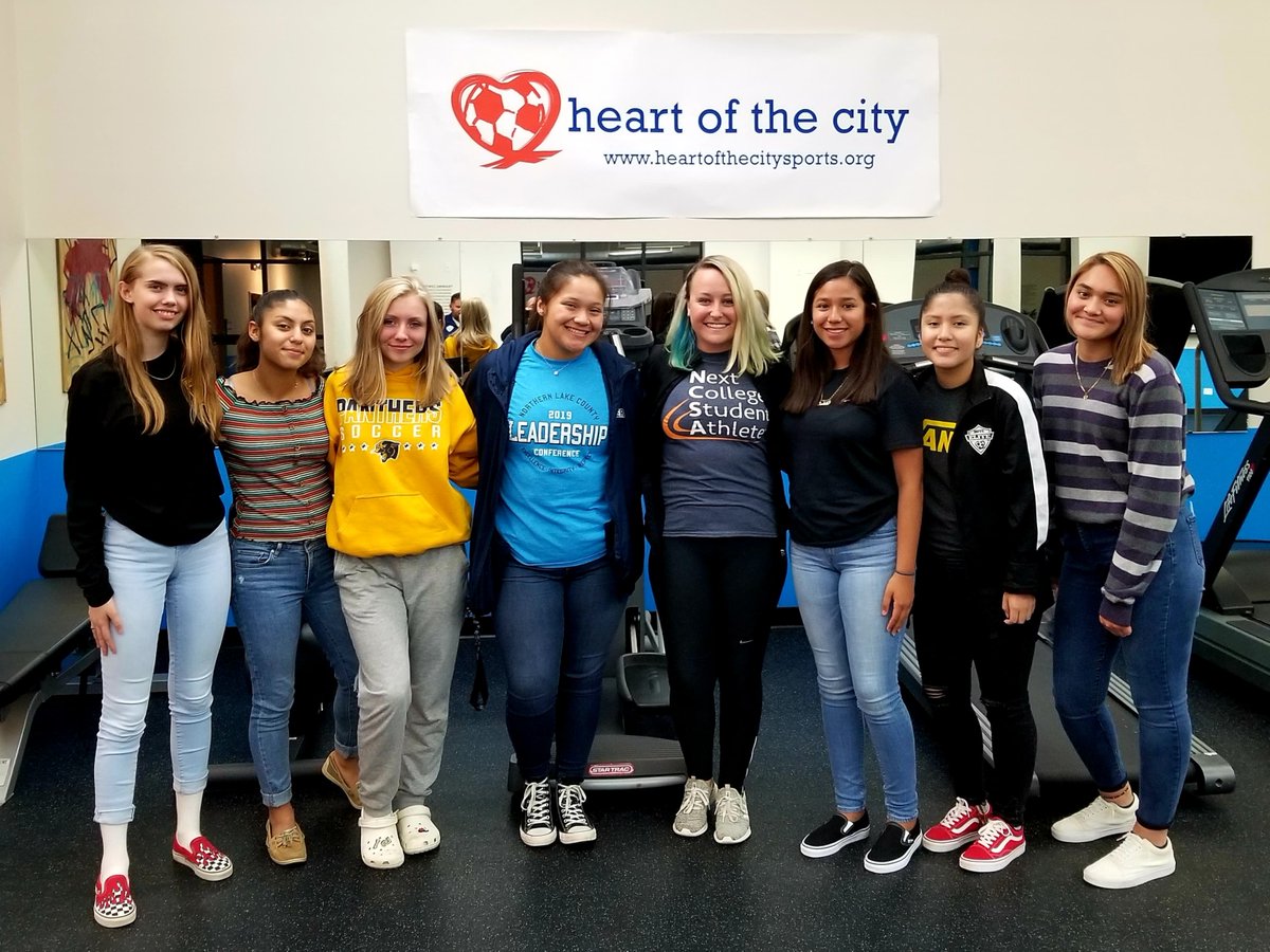 KateMassey_IMG's tweet photo. What an awesome event last night for Heart of the City Sports. Psyched to have had the opportunity to connect w/these amazing athletes. #NCSA is going all in to guide them through their recruiting journey! #GiveBack #HOTC #soccer #WomenInSport #AllInAward #philanthropy @ncsa https://t.co/CxSKTNi70S