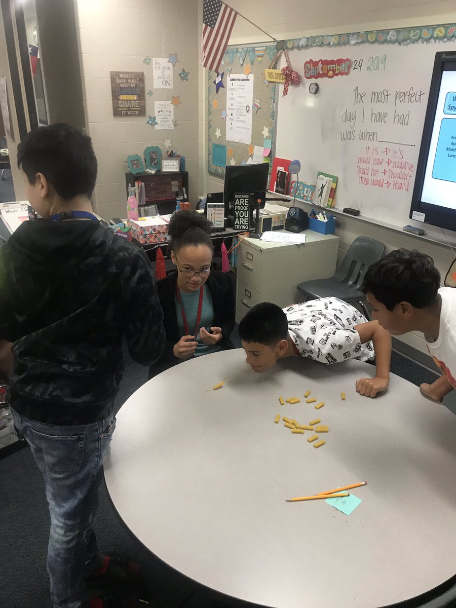 MrsSpyrka's tweet photo. Team Building Tuesday!! #buildingrelationships #workingtogether #CyFairRead180 #smithproud #sabercatstrong @JByrdEdu https://t.co/SGEXl2g7Gj