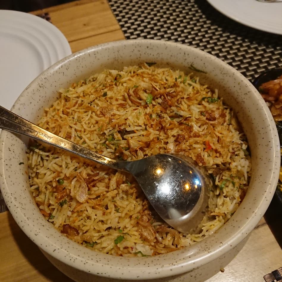 TummyTravellers's tweet photo. Best #biryani in #Ladakh ! Thanks for the treat @SociallyBlog , looking forward to #HashTagLadakh ·
·
·
#biryanilove #biryanilover #biryanilovers #food #biryanirice #foodie #foodporn #chickenbiryani #indianfood https://t.co/Ta1n9Yx7tP