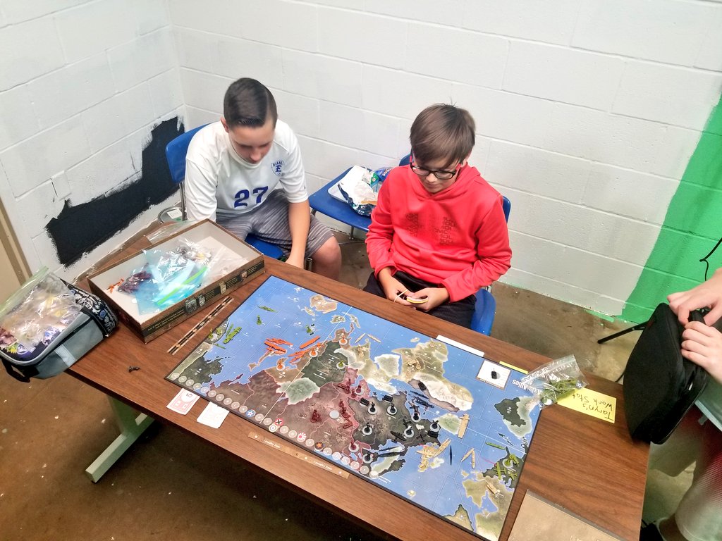 Getting ready for some lunchtime Axis and Allies. <a href="/EtownAreaMS/">EAMS</a>