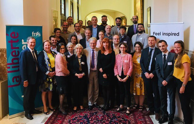D’excellentes collaborations scientifiques entre #Wallonie-#Bruxelles et le #Québec sont encore à l’horizon après cette première journée d’échanges à Bruxelles aujourd’hui. Avec <a href="/SciChefQC/">Rémi Quirion</a> <a href="/PDELCOMMINETTE/">PascaleDELCOMMINETTE</a> @YvonEnglert , ...