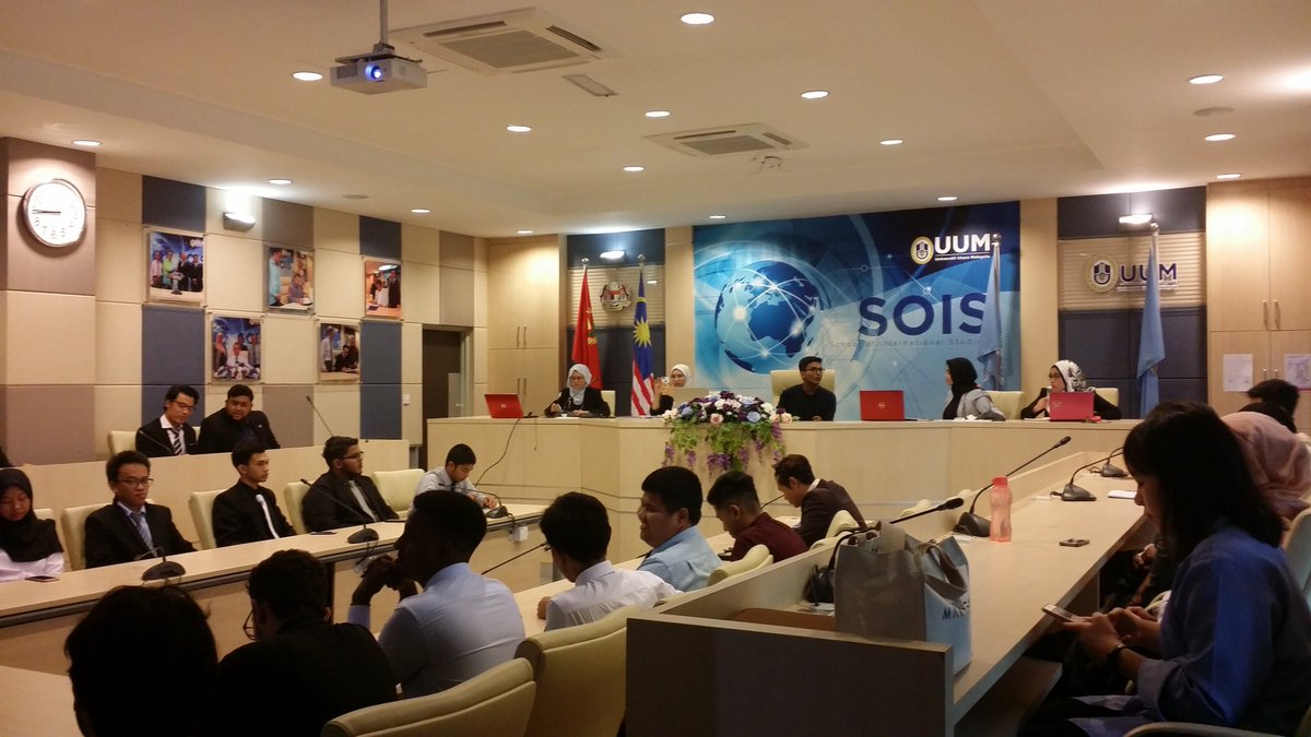 UUModelUN's tweet photo. [UUMUN 2019 ANNUAL GENERAL MEETING]

Another proud moment as we hosted our 2nd Annual General Meeting at UUM School of International Studies on September 24th, 2019. https://t.co/bNSsWcubG7