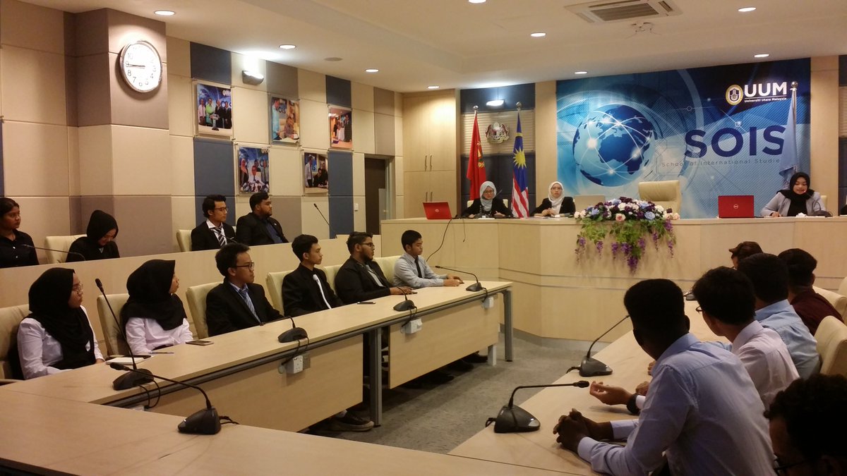 UUModelUN's tweet photo. [UUMUN 2019 ANNUAL GENERAL MEETING]

Another proud moment as we hosted our 2nd Annual General Meeting at UUM School of International Studies on September 24th, 2019. https://t.co/bNSsWcubG7