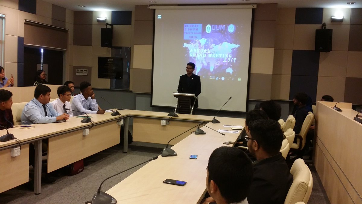 UUModelUN's tweet photo. [UUMUN 2019 ANNUAL GENERAL MEETING]

Another proud moment as we hosted our 2nd Annual General Meeting at UUM School of International Studies on September 24th, 2019. https://t.co/bNSsWcubG7