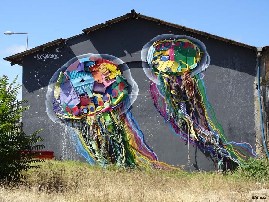Art_mural's tweet photo. #Barreiro #Portugal #Streetart Protégeons la diversité des espèces, Les méduses colorées de #BordaloII @bordalo_ii lors du festival #ArtInTown
En savoir + en suivant ce lien : https://t.co/nxH4IfdoeB https://t.co/3dOrO3JUGf