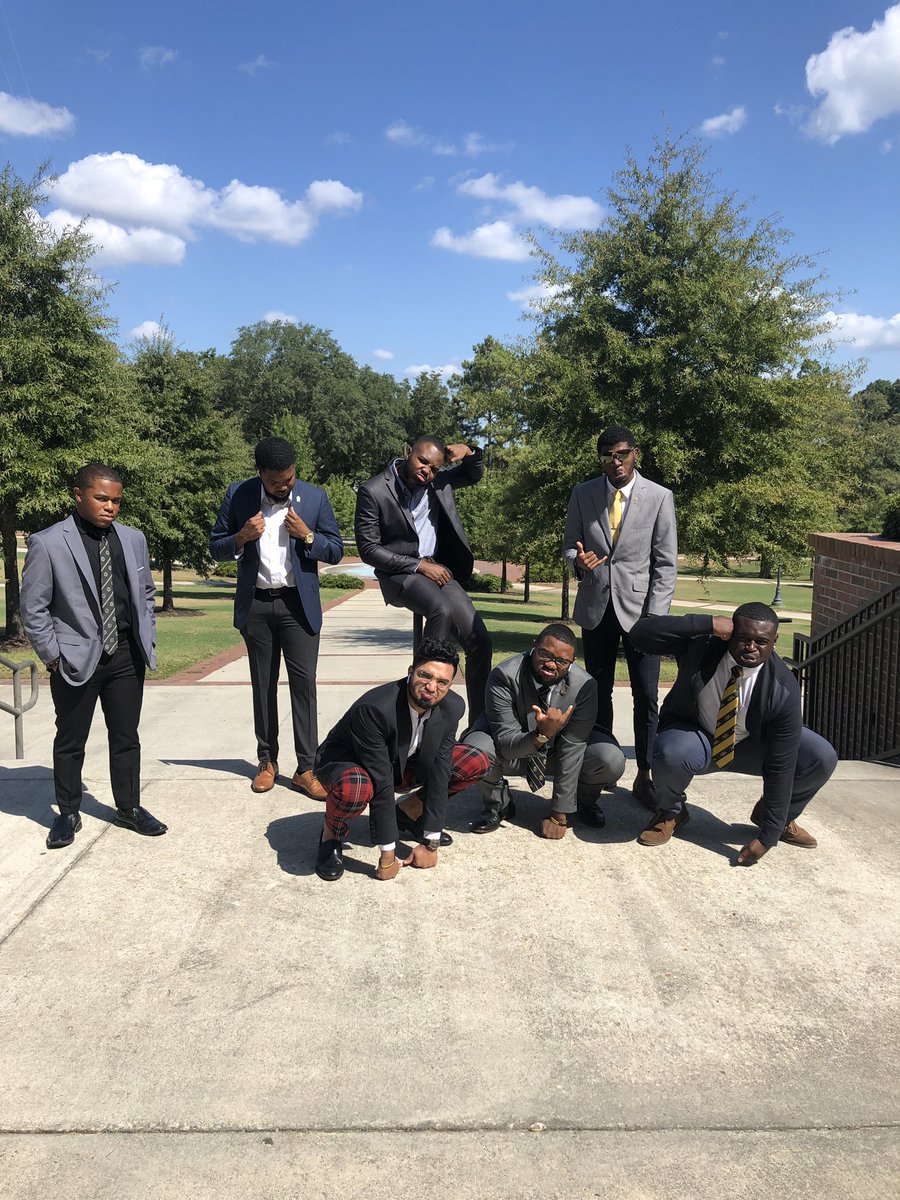 Sh3r_ThAng's tweet photo. #IceColdTuesday 🦍🔱🤧 https://t.co/qpYllbUrao