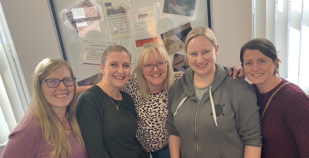 dalton_hazel's tweet image. It’s all big smiles on the #EPALS course @Resus_UHMBT @UHMBT @32Children @ChildrensFgh 4 passes and 2 IP’s!! Well Done ladies 👏🏼👏🏼