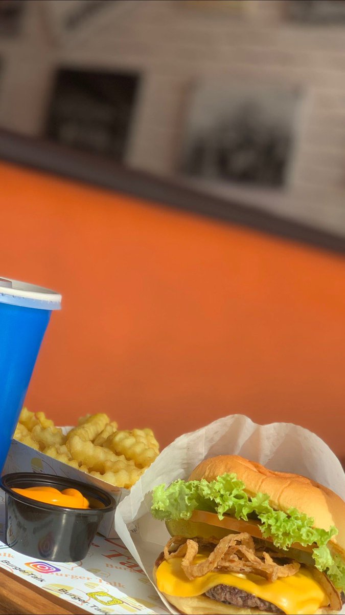 burger_talk's tweet photo. #حائل_الان
#حايل 
#مطاعم_حائل 

برجر توك 
🍟🍔 https://t.co/frRgztBMCZ