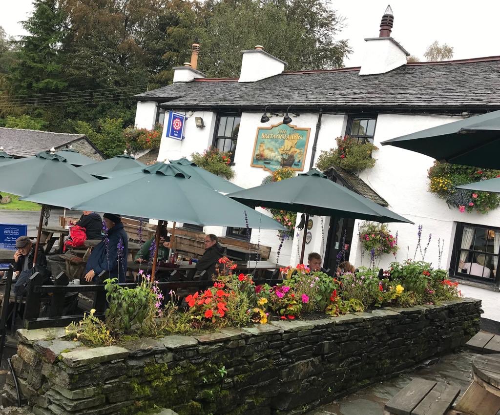 pach1247's tweet photo. A dowly day in #LakeDistrict with @melcheet but that didn’t spoil the walk. And to finish it all off was an amazing lunch in @britinnlakes @nationaltrust #lowwray #LakeDistrict #elterwater #lakewindermere #blelhamtarn @lakedistrictnpa @PictureCumbria https://t.co/6qRoZa9rVr