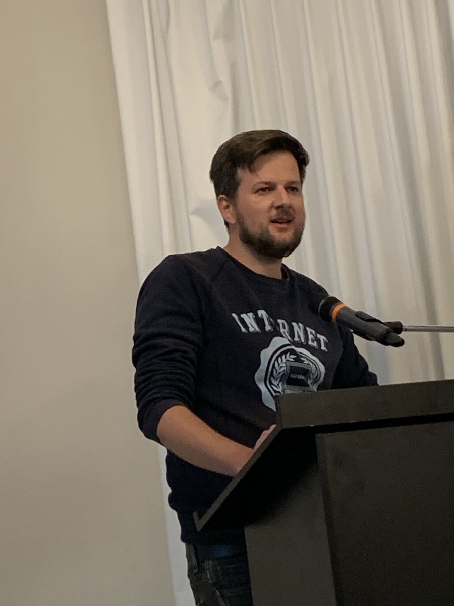 fasco's tweet photo. #tmg19 Werden Wahlen im Netz gewonnen? @Wahlbeobachter gibt die Antwort gleich am Anfang: „Wahlen werden NICHT im Netz gewonnen!! social media nur 1 Puzzlestein. https://t.co/Knup6fa8oo https://t.co/CixQ0dfawm