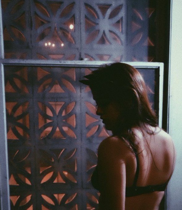 Surrender unto me baby. https://t.co/XNdxir1nPF<a href="/tag/voteforbernie"class="tags"><span>#voteforbernie</span></a>